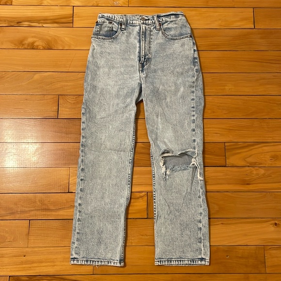 Abercrombie & Fitch Denim - Abercrombie & fitch cropped ankle straight light wash jeans size 25/0 SHORT